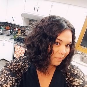 Meet your Posher, Nina